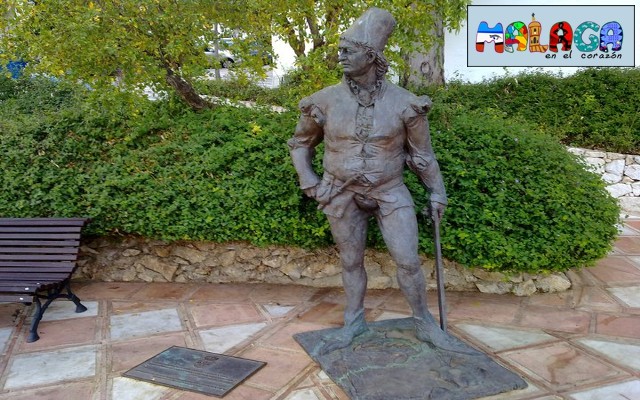 Estatua del primer alcalde de Benalmádena